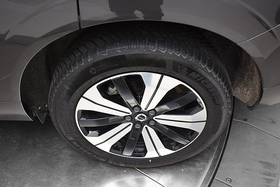 Volvo XC60 12 of 30