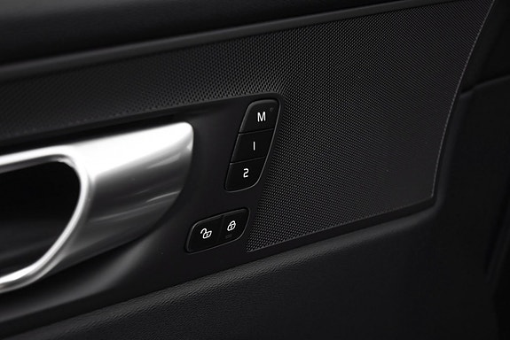 Volvo XC60 25 of 30