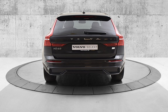 Volvo XC60 6 of 30