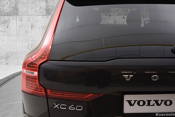 Volvo XC60 8 of 30