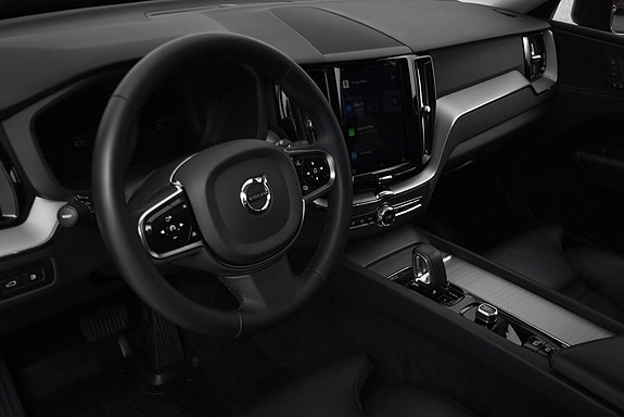 Volvo XC60 14 of 30