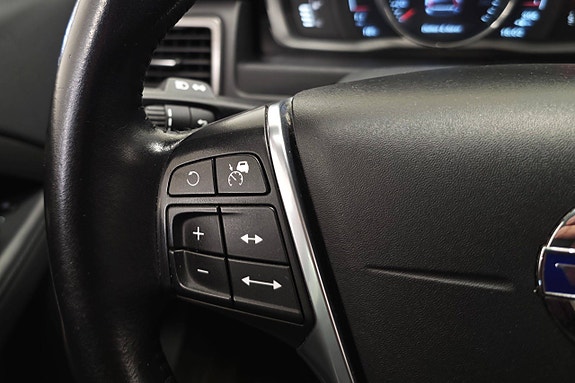 Volvo XC70 21 of 29