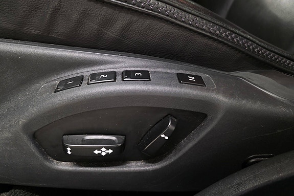 Volvo XC70 15 of 29