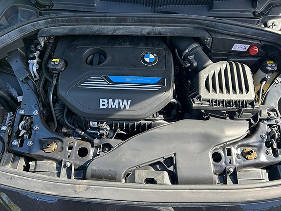 BMW 225xe 28 of 28