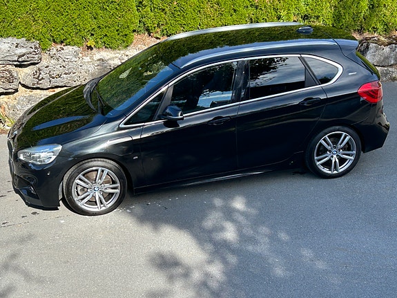 BMW 225xe 10 of 28