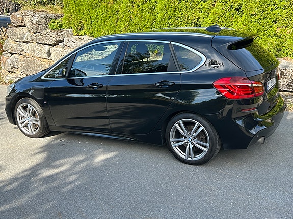 BMW 225xe 4 of 28