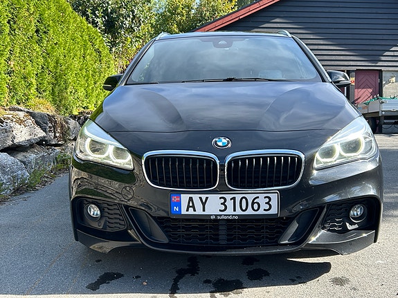 BMW 225xe 5 of 28