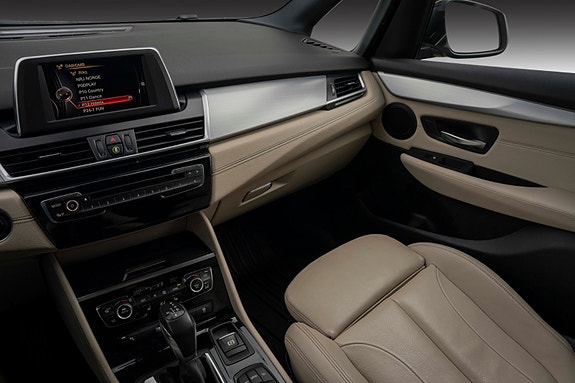 BMW 220d 12 of 26