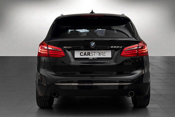 BMW 220d 5 of 26