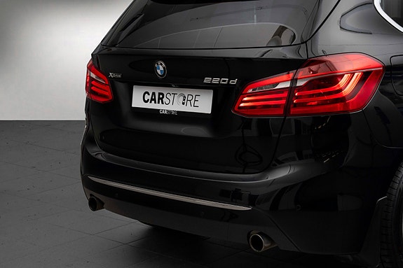 BMW 220d 8 of 26