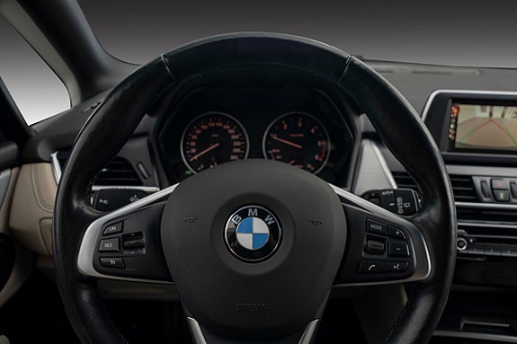 BMW 220d 11 of 26