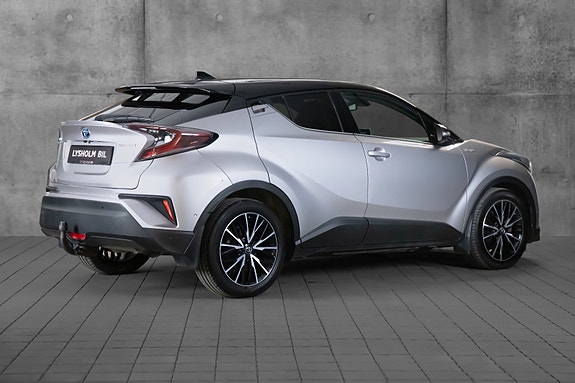 Toyota C-HR 5 of 20