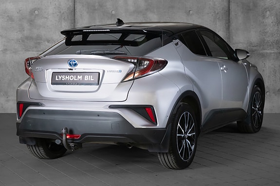 Toyota C-HR 4 of 20