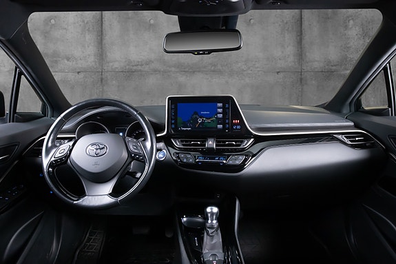 Toyota C-HR 10 of 20