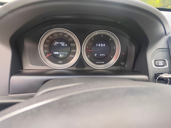 Volvo XC60 11 of 11