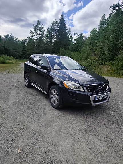 Volvo XC60 7 of 11