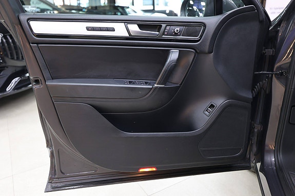 Volkswagen Touareg 23 of 30