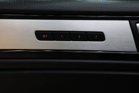 Volkswagen Touareg 24 of 30
