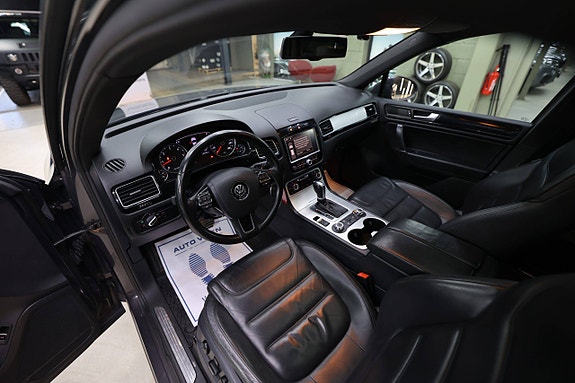 Volkswagen Touareg 28 of 30