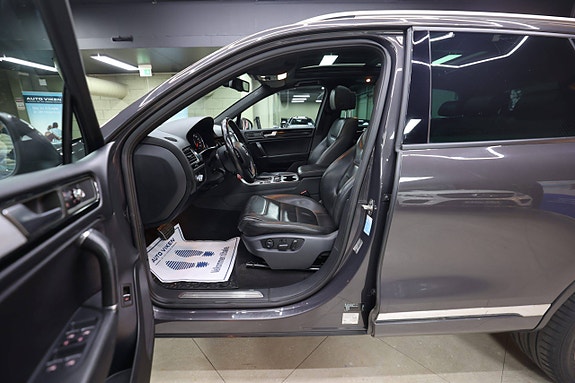 Volkswagen Touareg 27 of 30