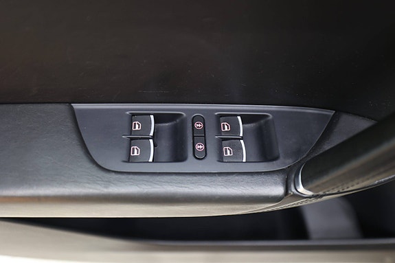 Volkswagen Touareg 26 of 30