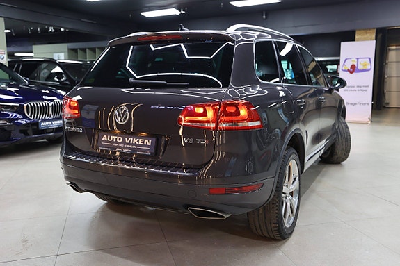 Volkswagen Touareg 8 of 30