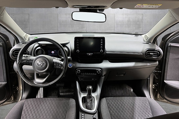 Toyota Yaris 9 of 19