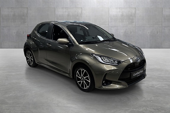 Toyota Yaris 7 of 19