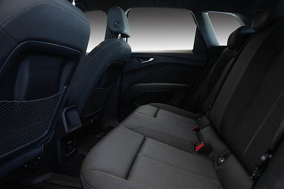 Audi Q4 e-tron 18 of 22
