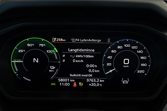 Audi Q4 e-tron 8 of 22