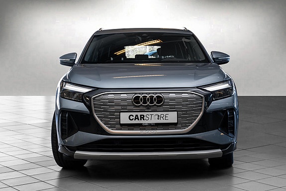 Audi Q4 e-tron 3 of 22