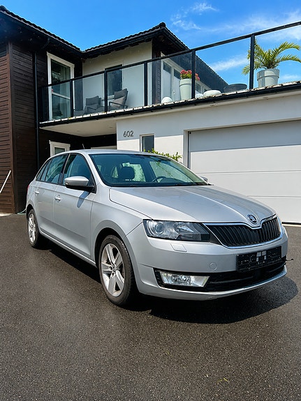 Skoda Rapid Spaceback 3 of 9