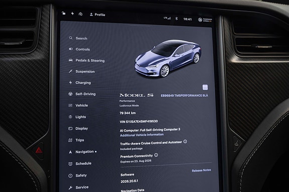 Tesla Model S 25 of 28