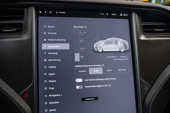 Tesla Model S 23 of 28