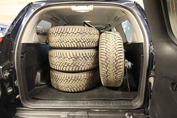 Toyota Land Cruiser 14 of 16