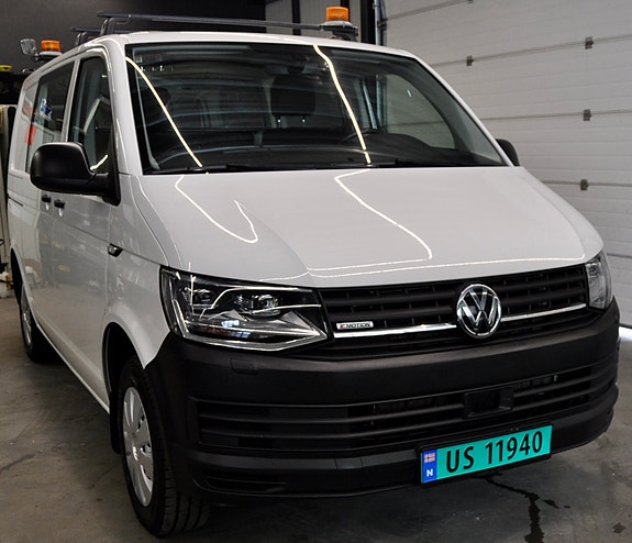 Volkswagen Transporter 12 of 26