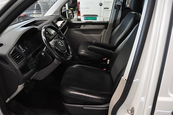 Volkswagen Transporter 15 of 26