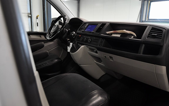 Volkswagen Transporter 10 of 26