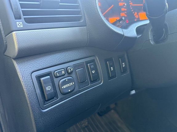 Toyota Avensis 9 of 16