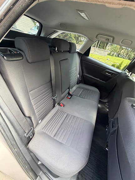 Toyota Auris 30 of 30