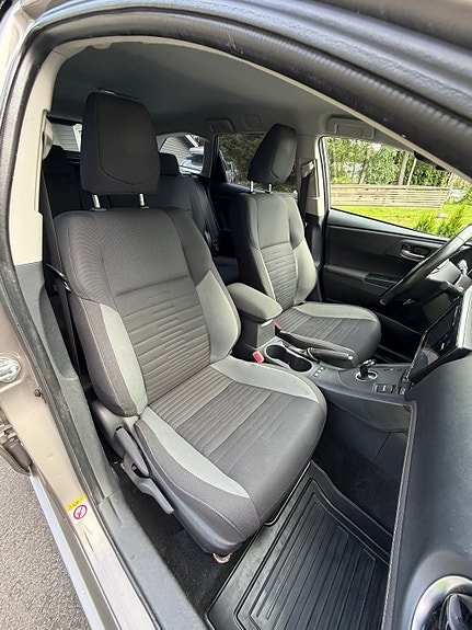 Toyota Auris 29 of 30