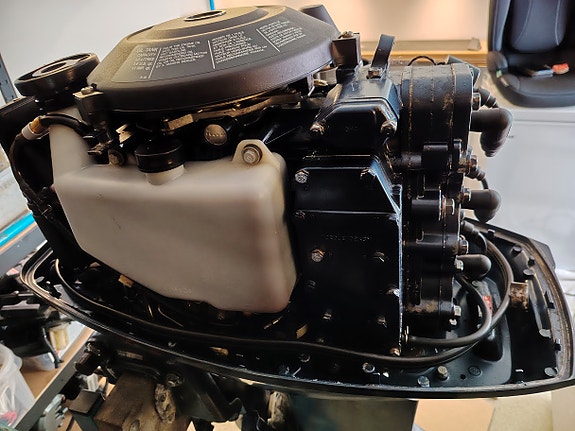 Yamaha 40hk 2takt med kort stamme, el start og fjernkontroll 6 of 10