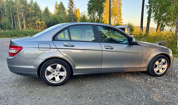 Mercedes-Benz C200 d 4 of 7
