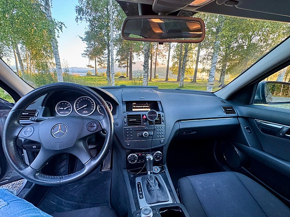 Mercedes-Benz C200 d 5 of 7