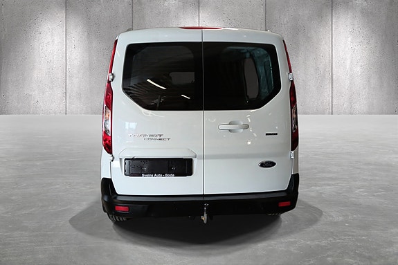 Ford Transit Connect 19 of 29