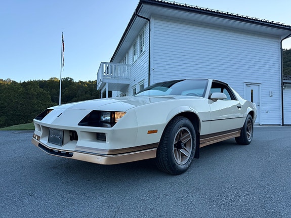 Chevrolet Camaro 3 of 30