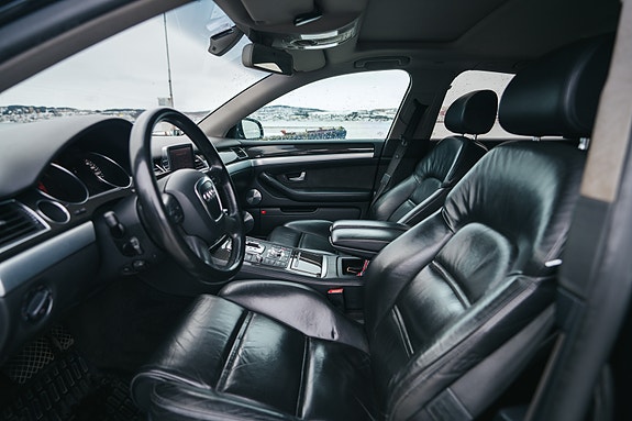 Audi A8 28 of 30
