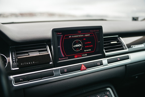Audi A8 17 of 30