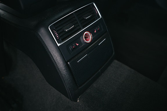 Audi A8 30 of 30
