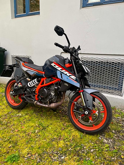 KTM 390 Duke 2 of 7